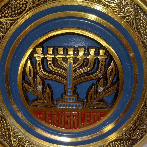 Jerusalem Religous Monarch Wall Plaque Brass - Picture 2 of 4